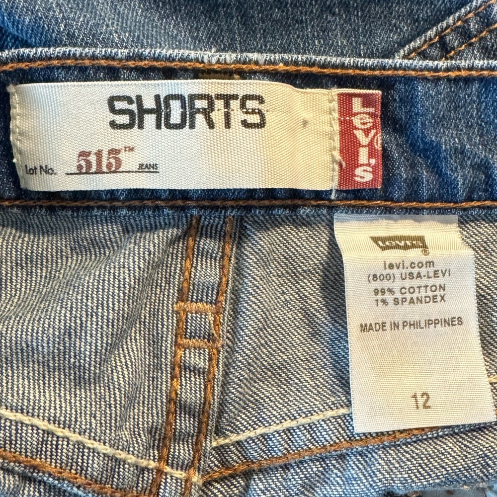 Levi’s 515 Shorts - Picture 3 of 4